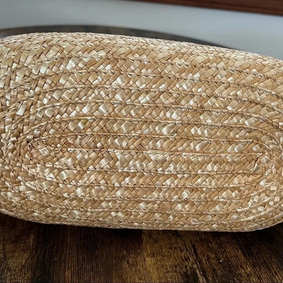 Straw shoulder handbag with starfish accent - Picture 9 of 15